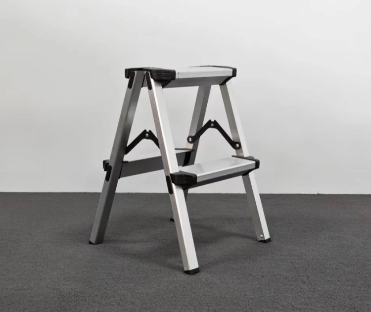 WL8A two-step aluminum ladder
