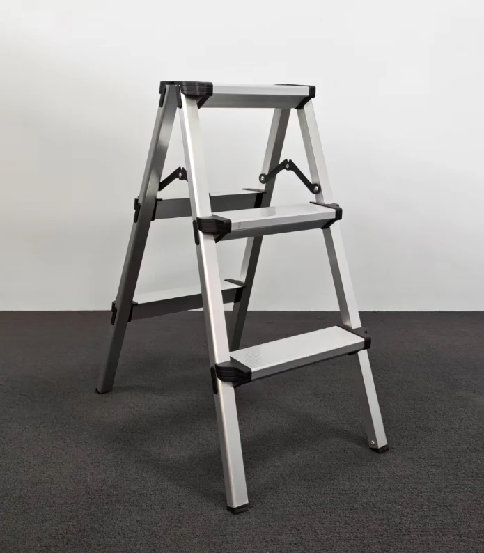 WL8A three-step aluminum ladder